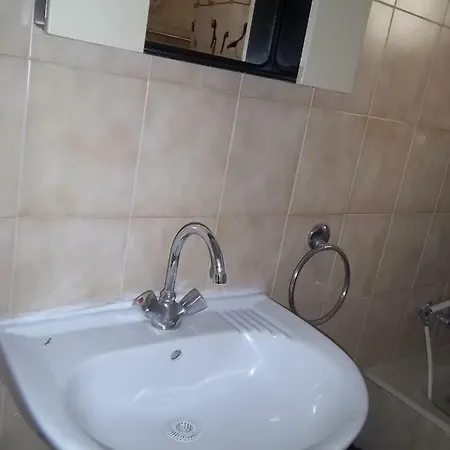 Amazing Center Flat 9 Green Apartment