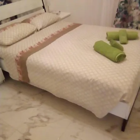 Amazing Center Flat 9 Green * Larnaca